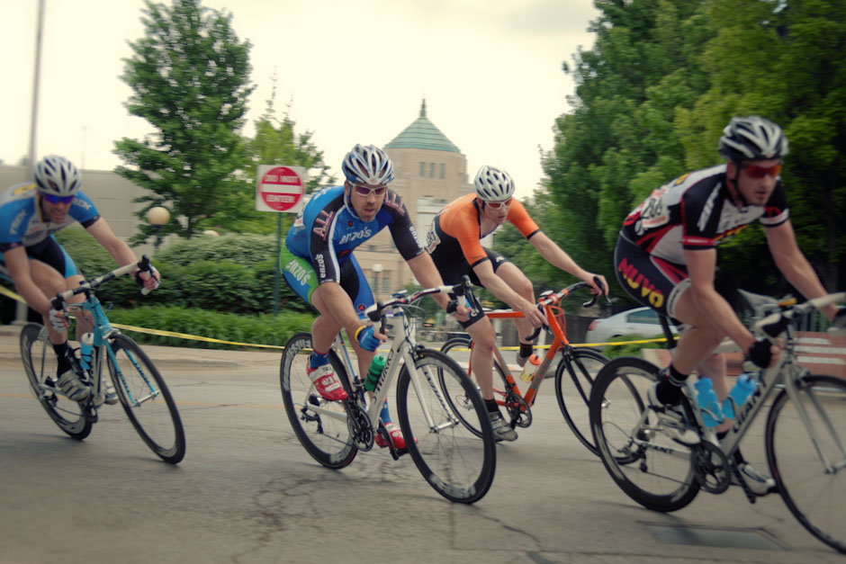 It must be summer because all of the outdoor events are happening all around the state.  I just happened to stumble upon this small bicycle race in Central IL one afternoon.  I almost just kept driving but I decided to stop and snap a few photos.  I ended up getting some really great photos although I was surprised there were not many spectators that day. 
